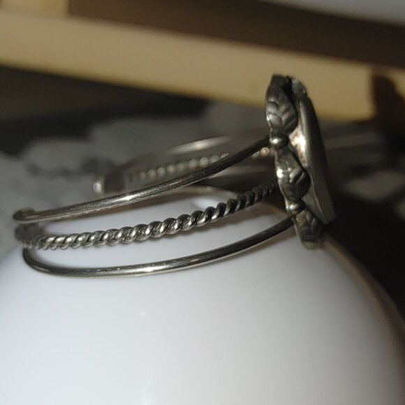 Vintage Silver Tone Cuff Bracelet Ornate Mother Of Pearl Inlay Twisted Rope Desi - Picture 8 of 12